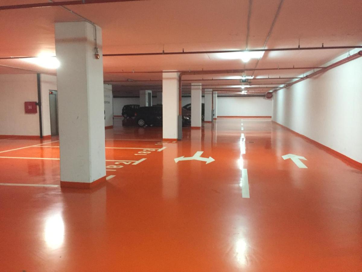 Studio Apartman Krila Wings- Parking In Garage Zagreb Exteriör bild