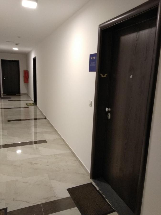 Studio Apartman Krila Wings- Parking In Garage Zagreb Exteriör bild